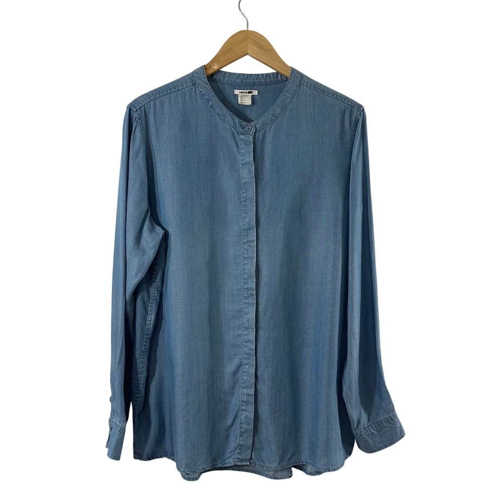Levis Womens XL Blue Lyocell Band Collar Hidden Button Down Blouse Denim Look